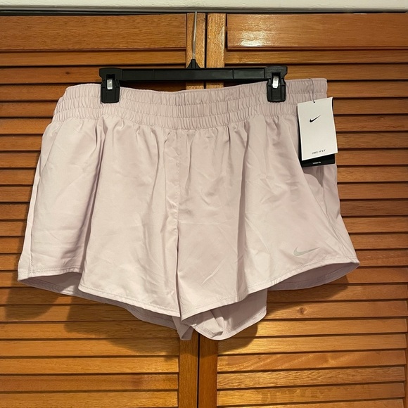 Nike One Dri-Fit Loose Fit Lined Grey Active Running Shorts Sz XL NWT - Picture 1 of 7